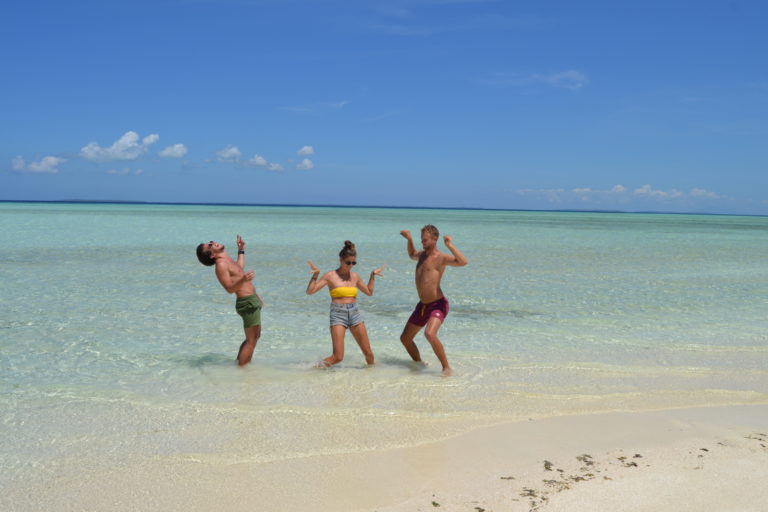 Balabac Palawan Non touristy - Tours by The wanderwalkers